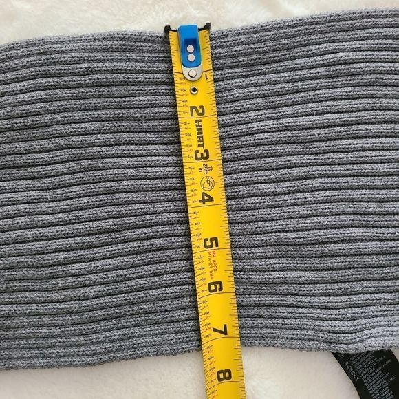 H&M Scarf - Picture 3 of 12